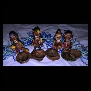 4pcs Skeleton Figurine Ash Trays